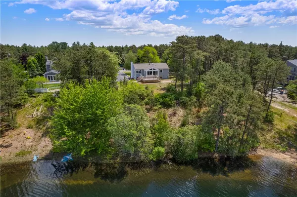 200 Charge Pond RD,  Wareham,  MA 02571