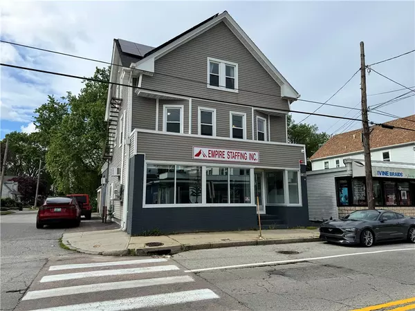 1289 Cranston ST, Cranston, RI 02920