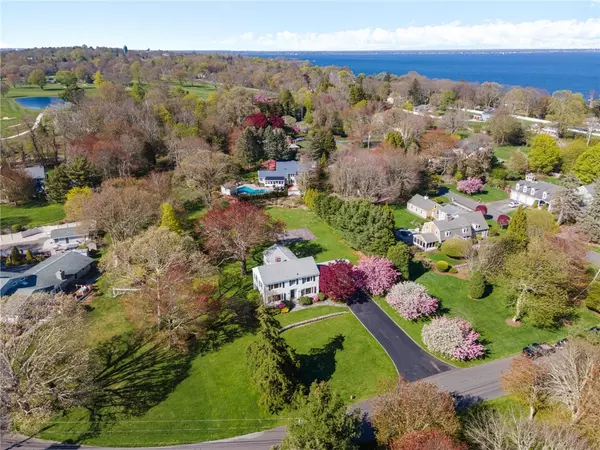 Warwick, RI 02889,63 Briarcliff AVE