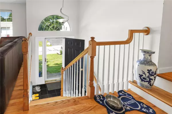 West Warwick, RI 02893,12 Gage ST