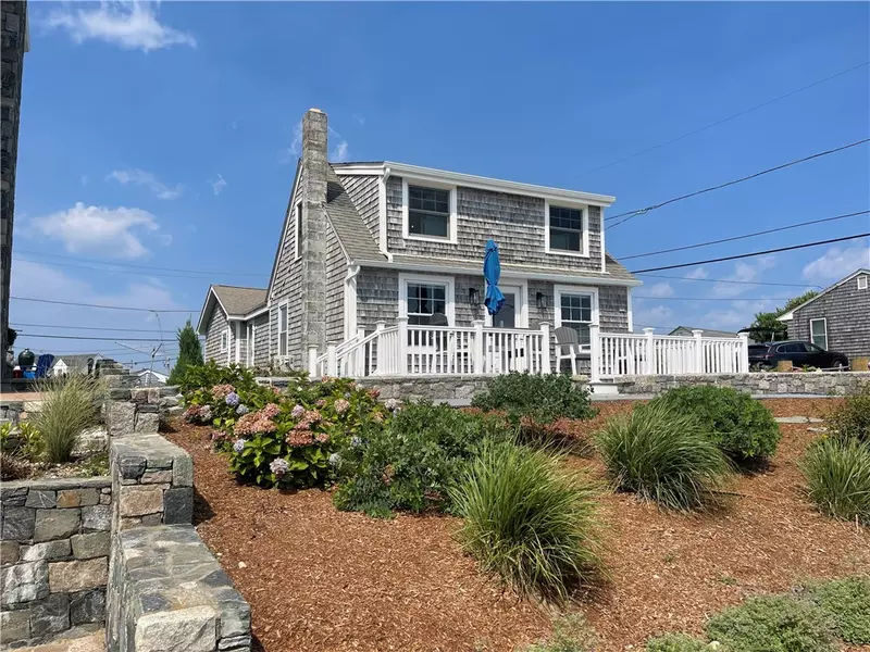 1 Percy LN, Narragansett, RI 02882