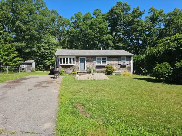 Johnston, RI 02919,17 Tall Oaks Ct CT