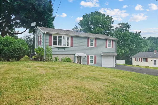 113 Fatima DR, Bristol, RI 02809