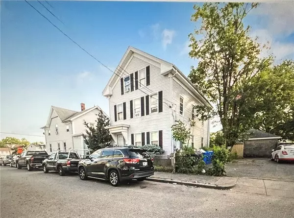 Pawtucket, RI 02860,8 Bagley ST