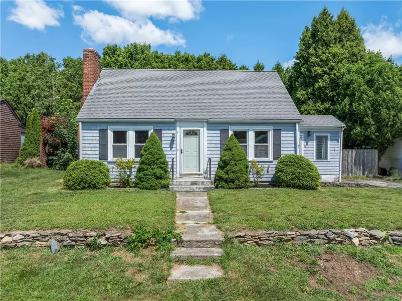 13 Bliven AVE, Bristol, RI 02809