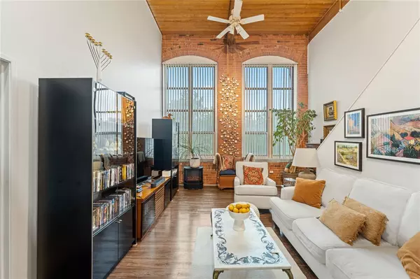 North Providence, RI 02911,494 Woonasquatucket AVE #416