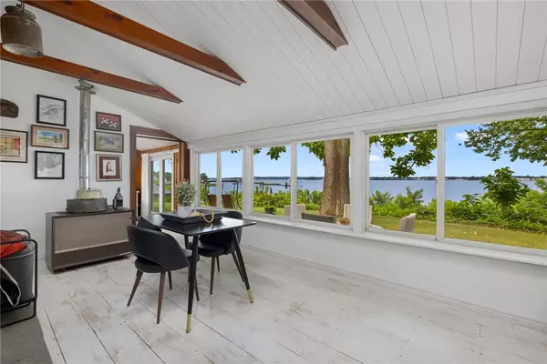 Warwick, RI 02888,7 Lane 1