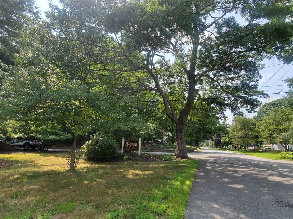 Burrillville, RI 02830,15 Sanwood DR