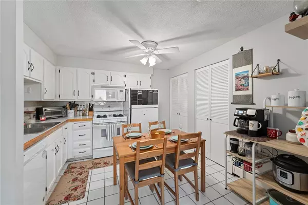 North Providence, RI 02904,10 Josephine ST #309