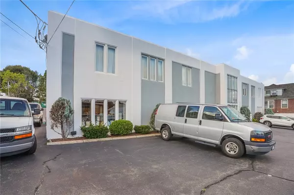 North Providence, RI 02904,1305 Mineral Spring AVE