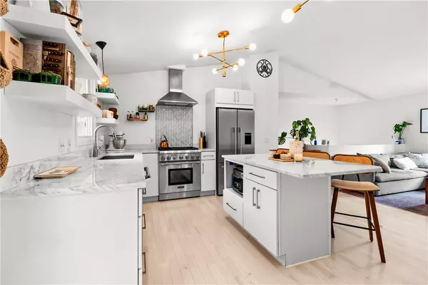 Barrington, RI 02806,12 6th ST