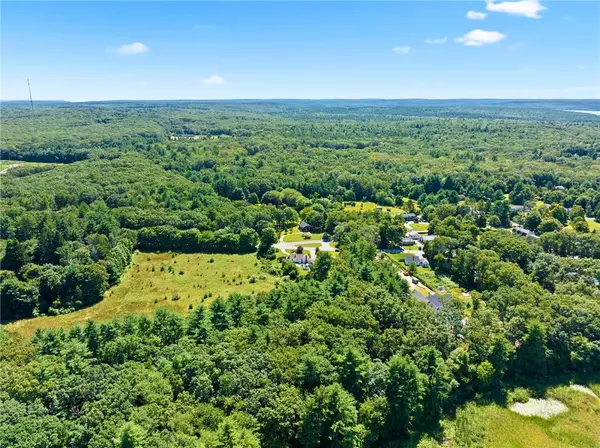 Scituate, RI 02857,230 Central AVE