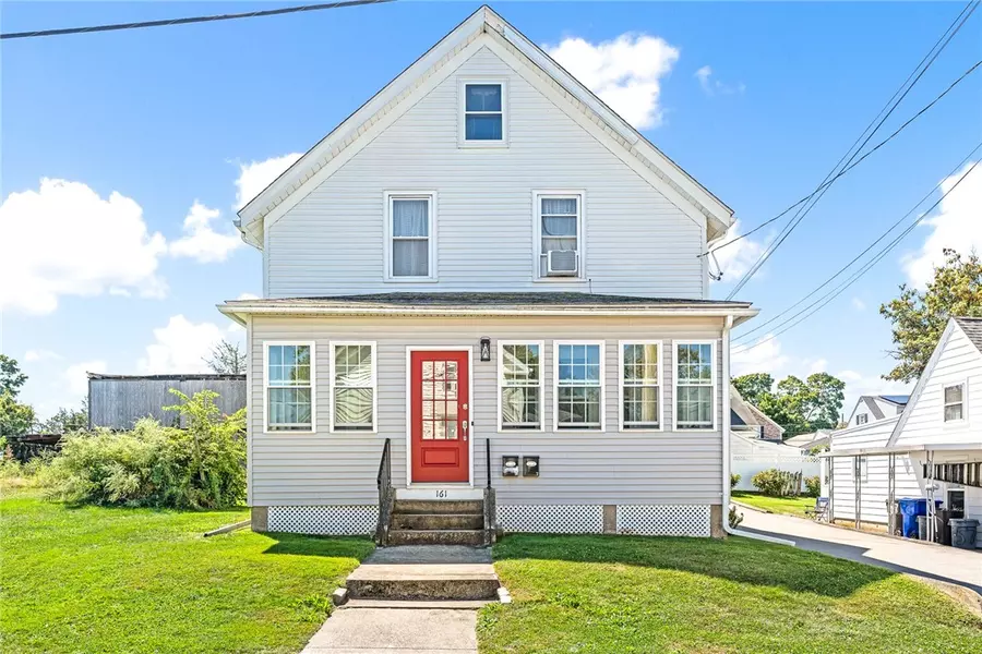 161 Schuyler ST, East Providence, RI 02914