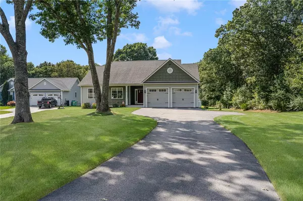 South Kingstown, RI 02879,35 WOODMIST CIR