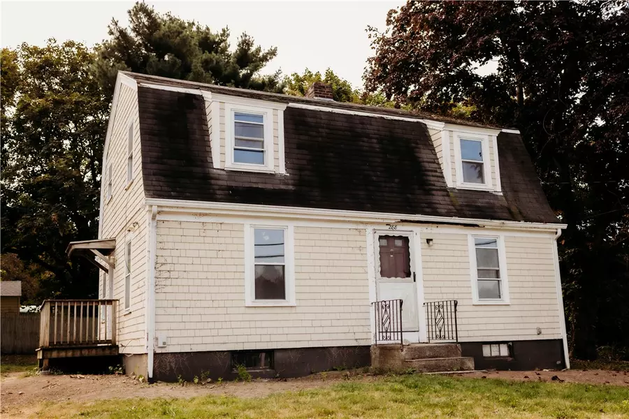 288 Sprague ST, Portsmouth, RI 02871