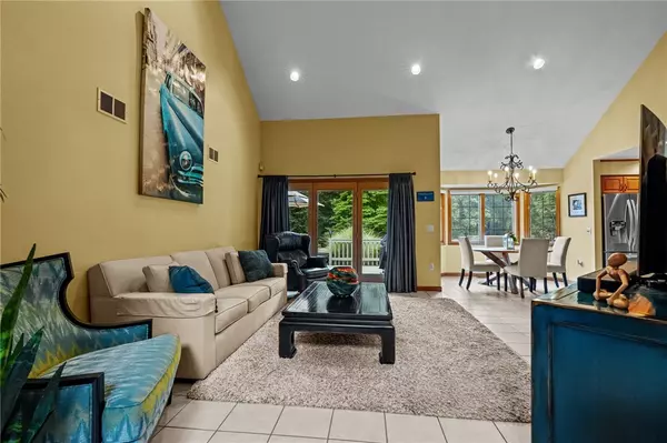 Scituate, RI 02857,45 Gentry WAY