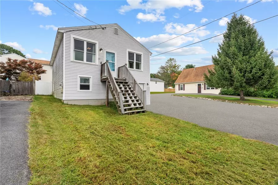 49 Stoney View DR, Cumberland, RI 02864