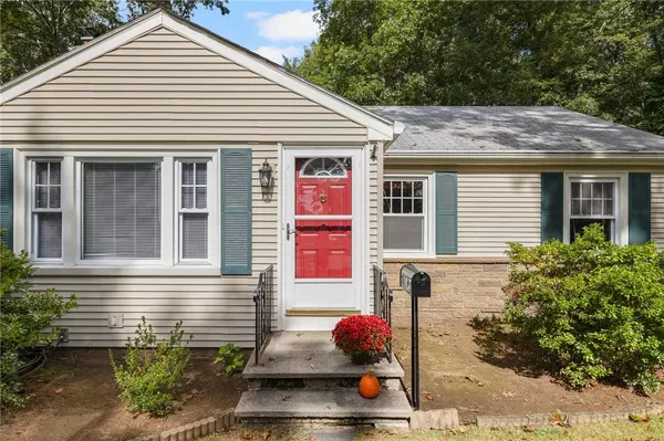 Warwick, RI 02886,75 Darling ST