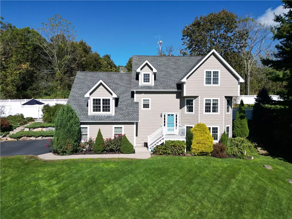 Westerly, RI 02891,5 Randeau Passage