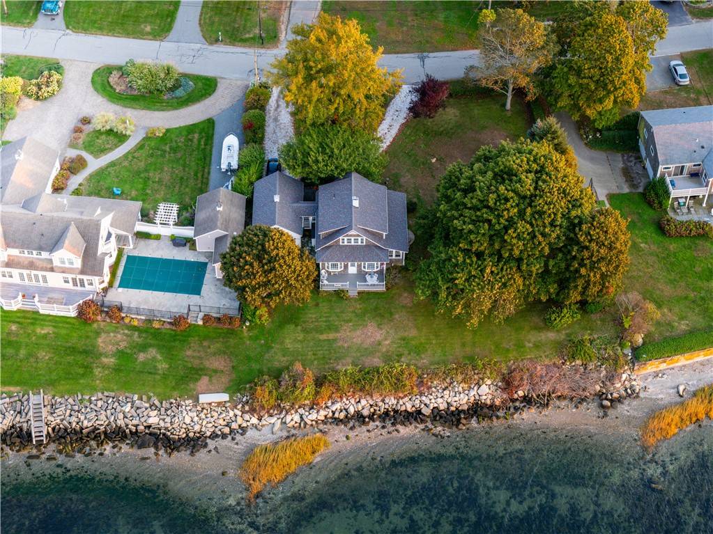 Portsmouth, RI 02871,70 Bayview AVE
