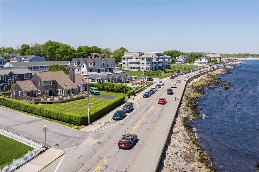 121 Ocean RD, Narragansett, RI 02882