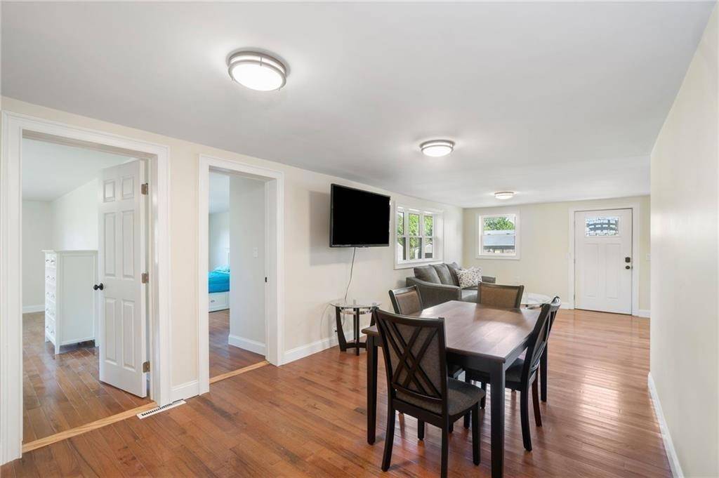 Narragansett, RI 02882,100 Conanicus RD
