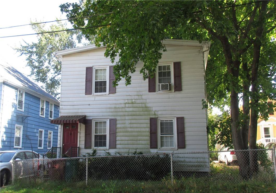 12 Elmore AVE,  Woonsocket,  RI 02895