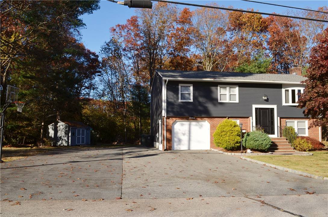 Coventry, RI 02816,5 Chardwood DR