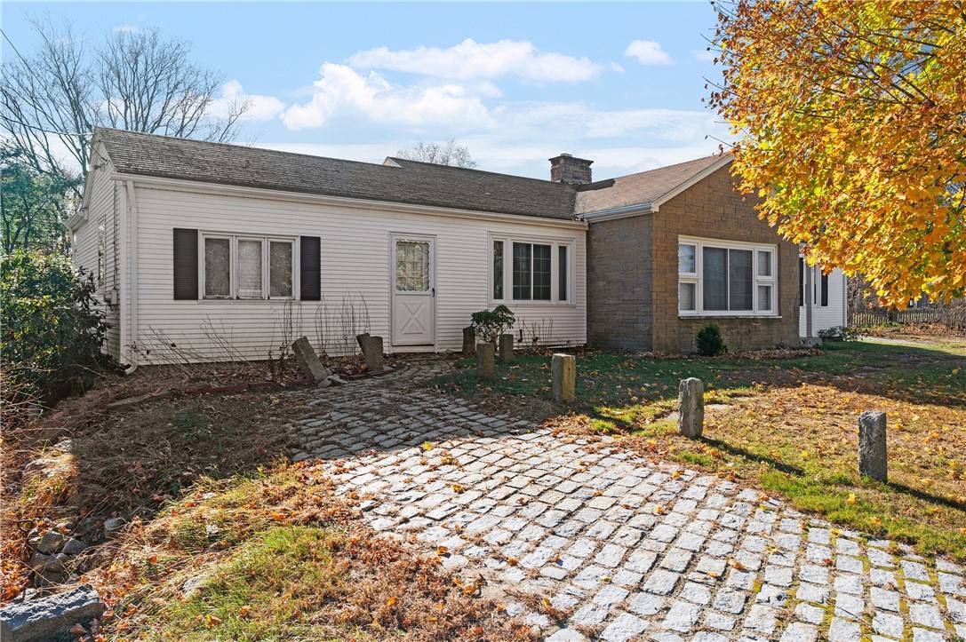 237 Sneech Pond RD, Cumberland, RI 02864