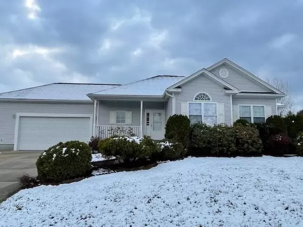 560 Seven Mile RD, Scituate, RI 02831