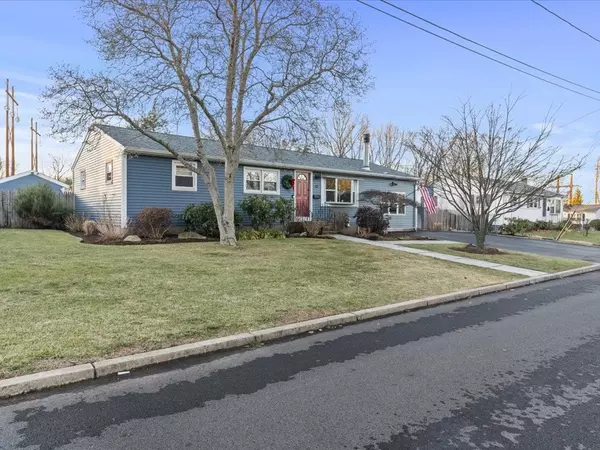 Warwick, RI 02886,15 Irene ST