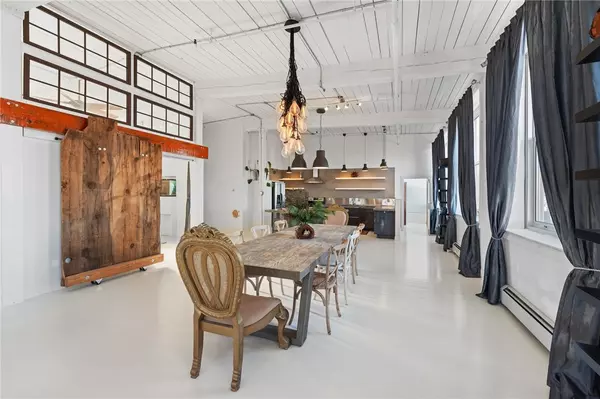 404 Roosevelt AVE #401, Central Falls, RI 02863