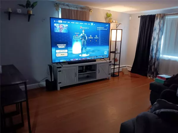 West Warwick, RI 02893,236 Andrews AVE