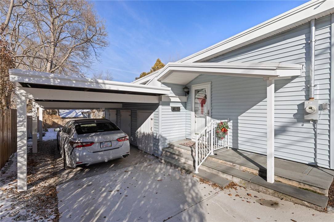 North Smithfield, RI 02896,22 Urrico AVE