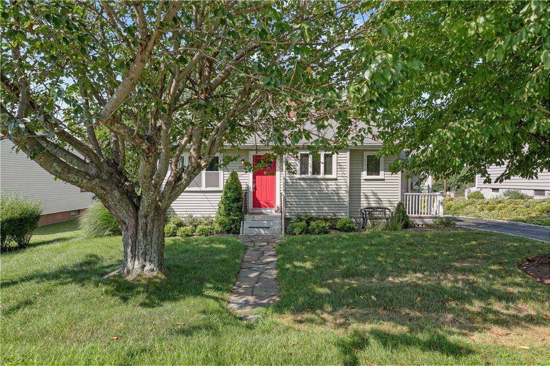 Tiverton, RI 02878,424 Judson ST