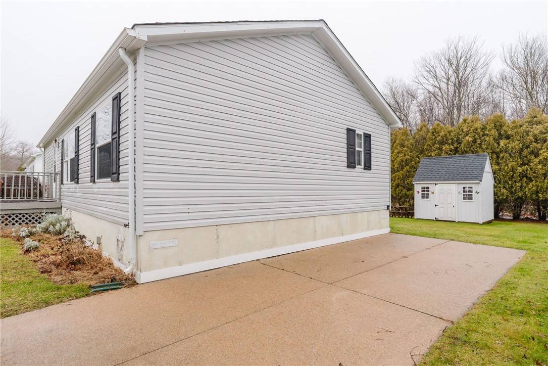 Tiverton, RI 02878,28 Songbird LN