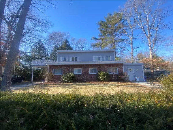 7 Brown AVE, Johnston, RI 02919