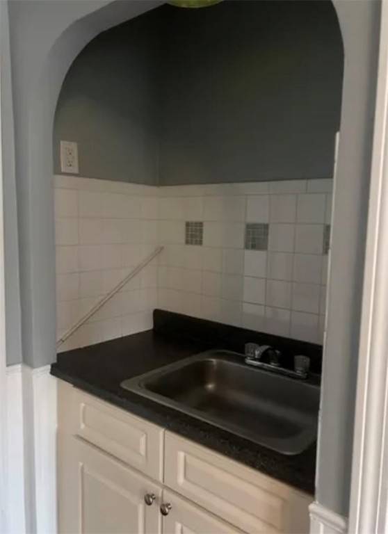 Cranston, RI 02920,53 Sherwood ST