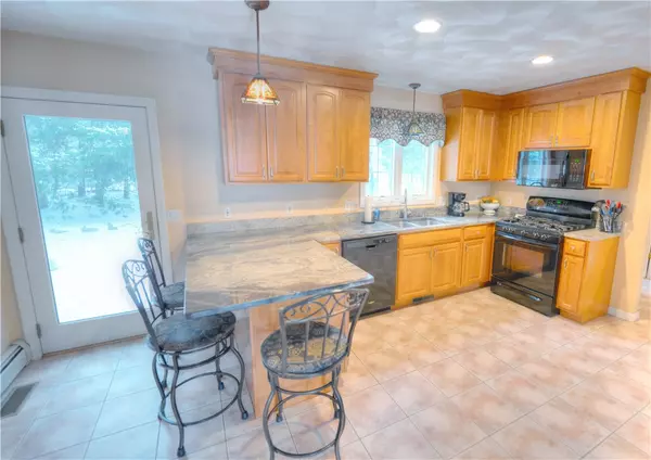 Cranston, RI 02921,112 ALPINE ESTATES DR
