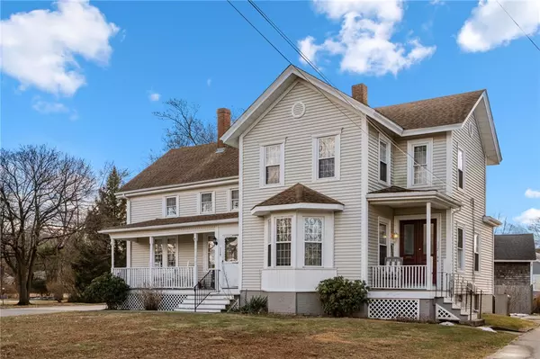 117 Centre ST, East Providence, RI 02916