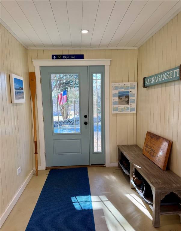 South Kingstown, RI 02879,55 Pine Hill RD