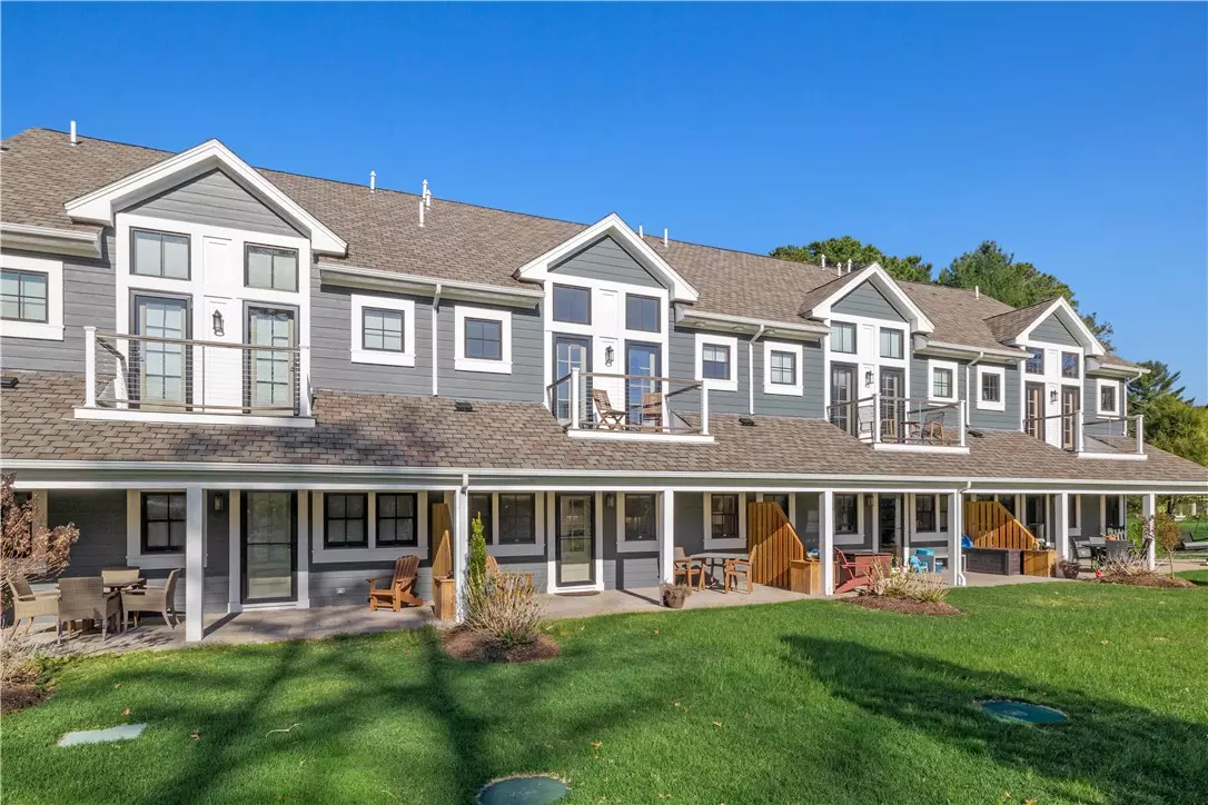 Richmond, RI 02898,3 White Hawk Ridge RDG