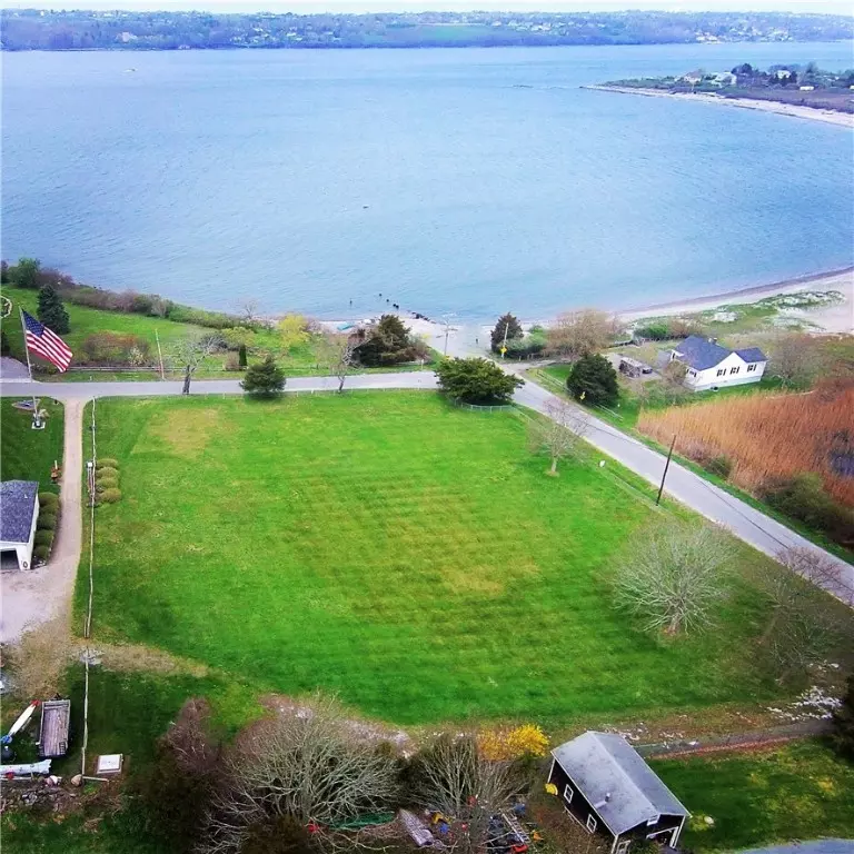 Tiverton, RI 02878,0 Fogland RD
