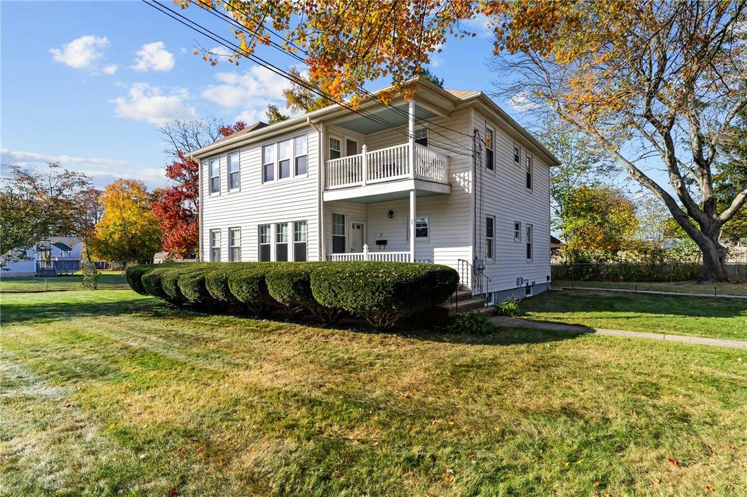 7 Miami ST, West Warwick, RI 02893