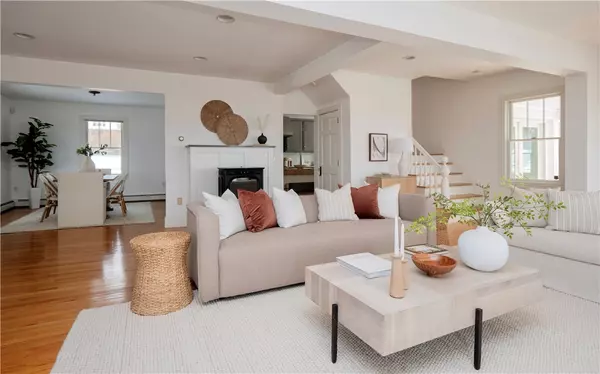 Tiverton, RI 02878,81 Hooper ST