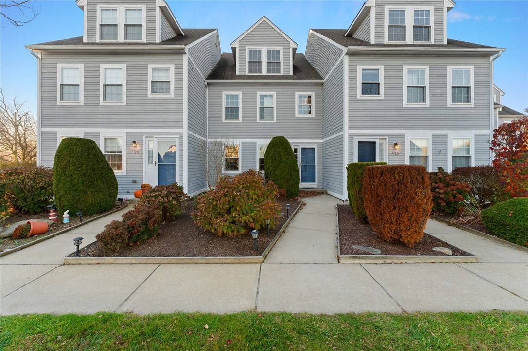 704 Fairway DR #704, Middletown, RI 02842