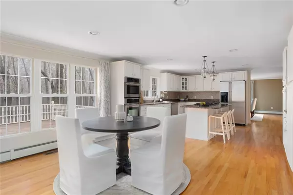 Lincoln, RI 02865,13 Bridle DR