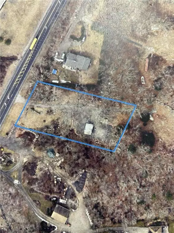 586 South County TRL, Exeter, RI 02822