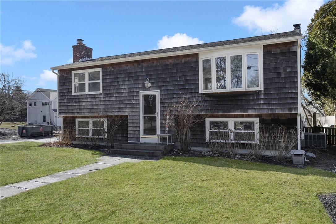 383 Davit AVE, Jamestown, RI 02835