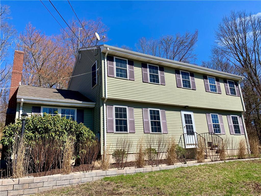 34 Maxson Hill RD, Hopkinton, RI 02804